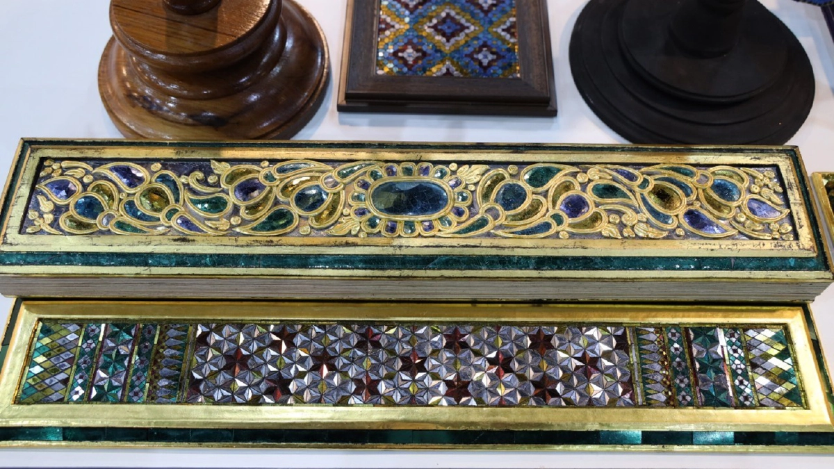 SACICT ดันคุณค่า งานหัตถกรรม กระจกเกรียบ งานโบราณที่เกือบหายสาบสูญ   