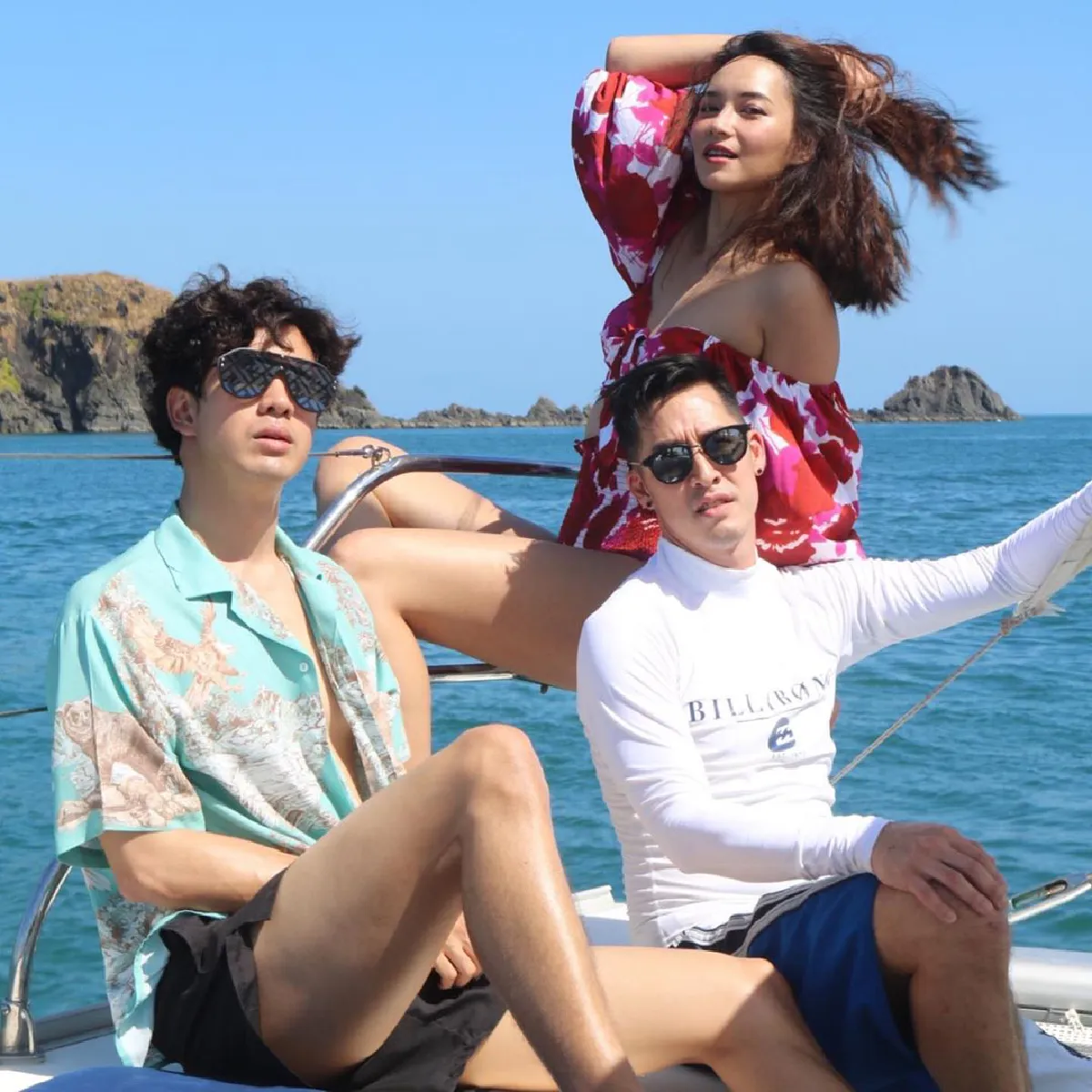 บี น้ำทิพย์ เผยภาพแนบชิด ฟิล์ม ธนภัทร เสิร์ฟความจิ้นฟินกันแบบจุกๆ 