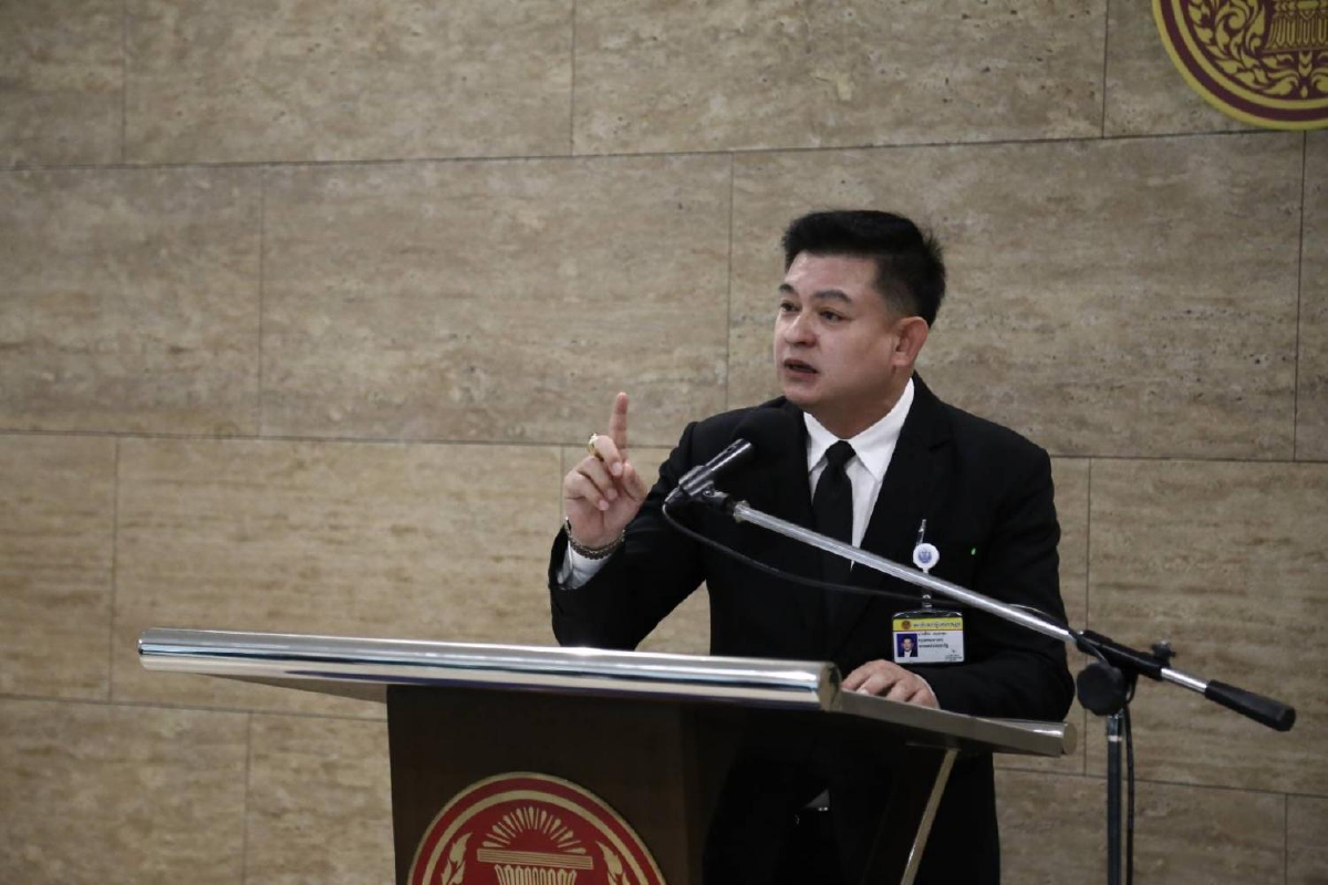 "สิระ"ลุยเอาผิดสอบจริยธรรม "เสรีพิศุทธ์" มีพฤติกรรมข่มขู่ปธ.สภาฯ "สิระ"ลุยเอาผิดสอบจริยธรรม "เสรีพิศุทธ์" มีพฤติกรรมข่มขู่ปธ.สภาฯ