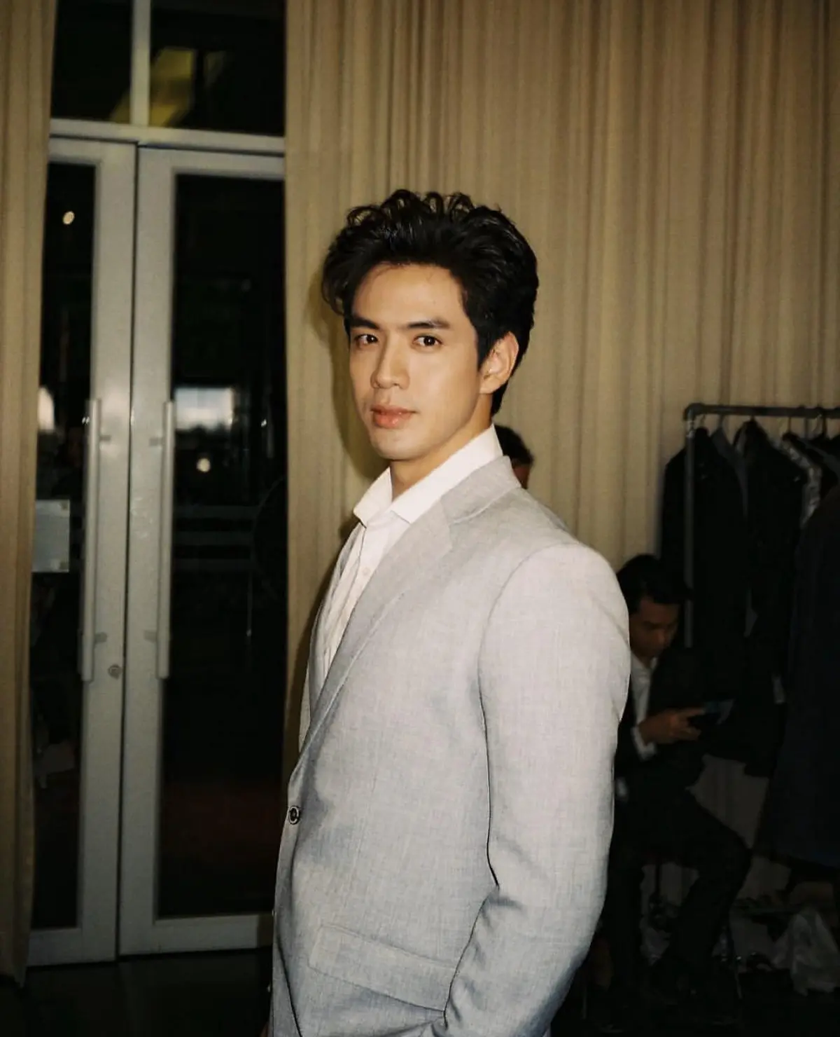 บี น้ำทิพย์ เผยภาพแนบชิด ฟิล์ม ธนภัทร เสิร์ฟความจิ้นฟินกันแบบจุกๆ 