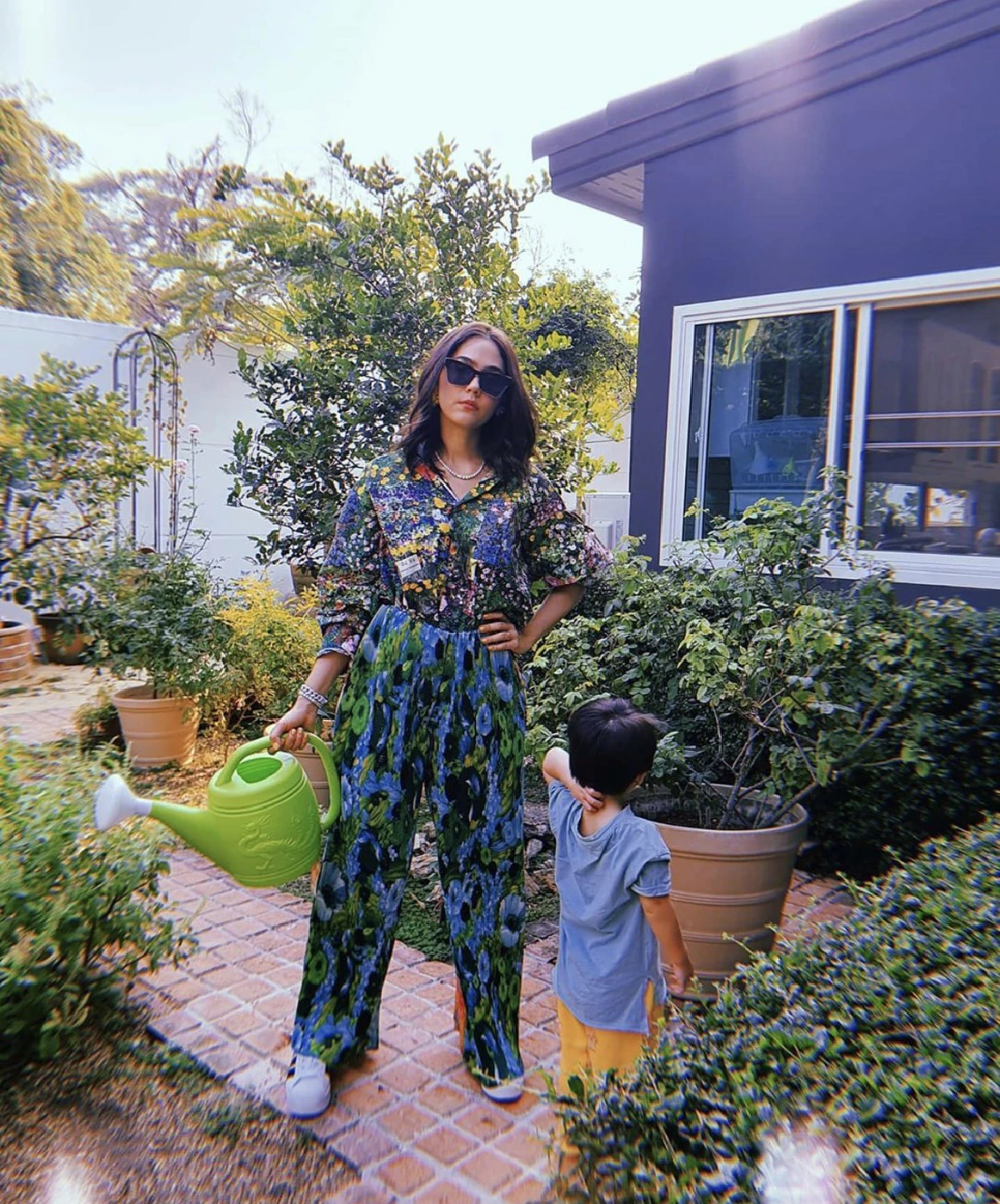 ได้มากแม่! ชมพู่ อารยา สวยปังสาวแฟชั่นนิสต้ากับลุคป้องกันโรคโควิด-19