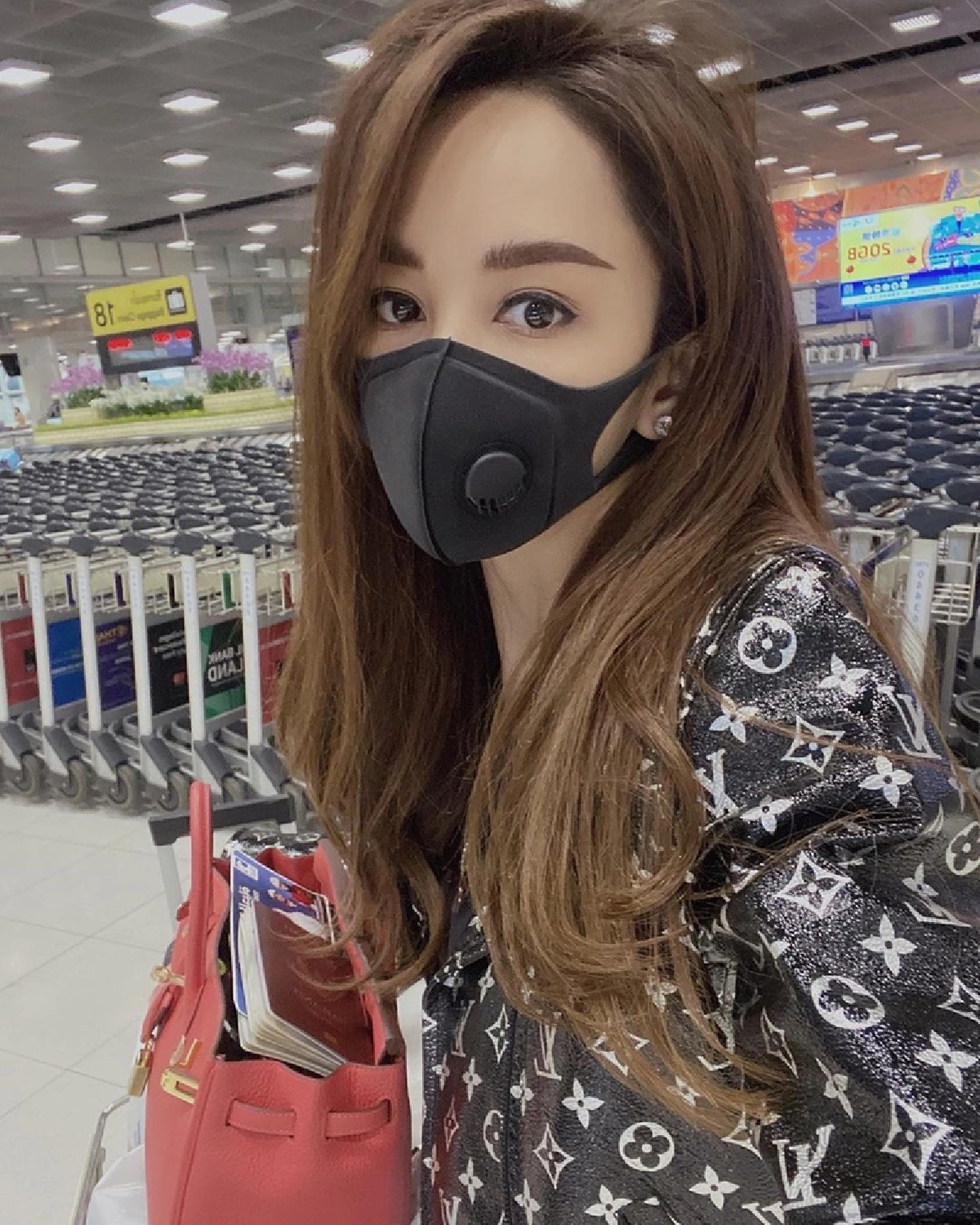 เป้ย ปานวาด แจงดราม่า! หลังโดนชาวเน็ตถล่มกลับจากญี่ปุ่นแต่ไม่ยอมกักตัวเฝ้าระวังโควิด-19