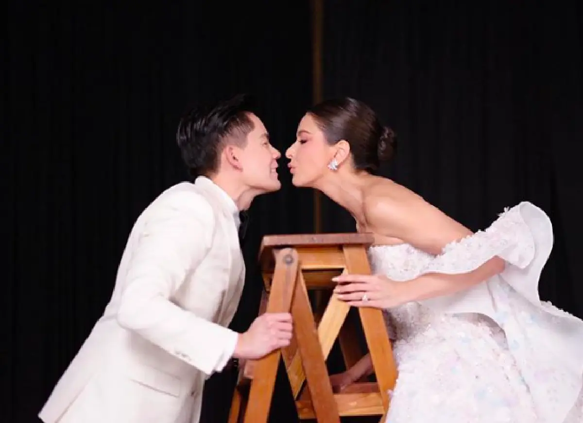 สมการรอคอย! "ศรีริต้า-กรณ์" จัดพิธีฉลองมงคลยิ่งใหญ่ หรูหรา และอลังการมาก