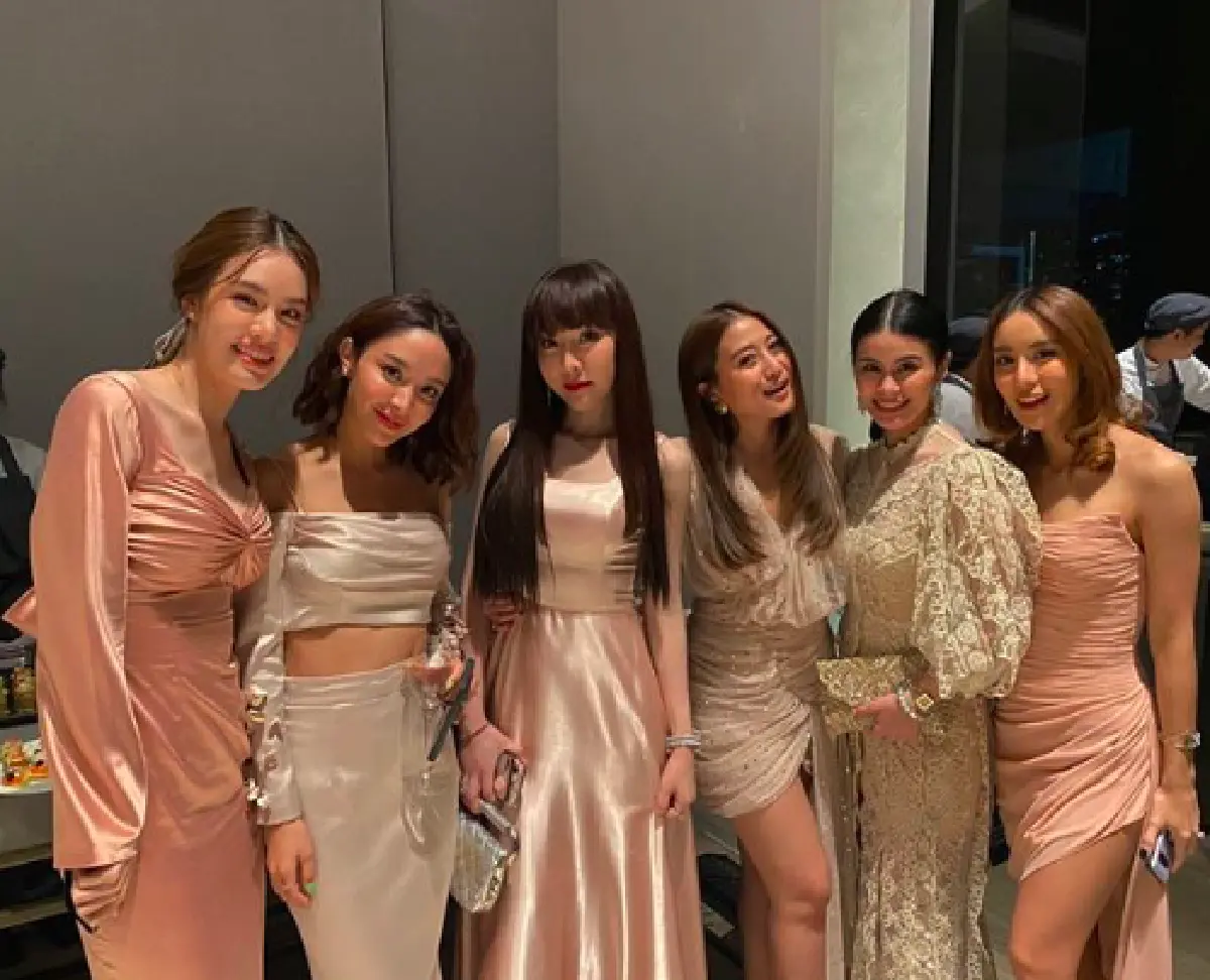 ส่องภาพเหล่าคนดัง-คนบันเทิงจากทุกแวดวงร่วมงานวิวาห์ “กรณ์-ศรีริต้า”