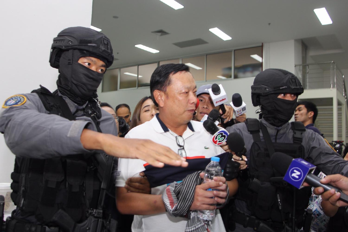 ตร.เตรียมเรียกพี่ชาย-ภรรยา"บรรยิน"สอบเพิ่มโยงคดีฆ่าพี่ชายผู้พิพากษา ตร.เตรียมเรียกพี่ชาย-ภรรยา"บรรยิน"สอบเพิ่มโยงคดีฆ่าพี่ชายผู้พิพากษา