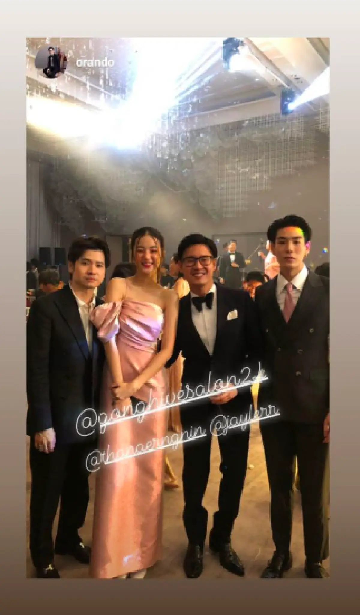 ส่องภาพเหล่าคนดัง-คนบันเทิงจากทุกแวดวงร่วมงานวิวาห์ “กรณ์-ศรีริต้า”