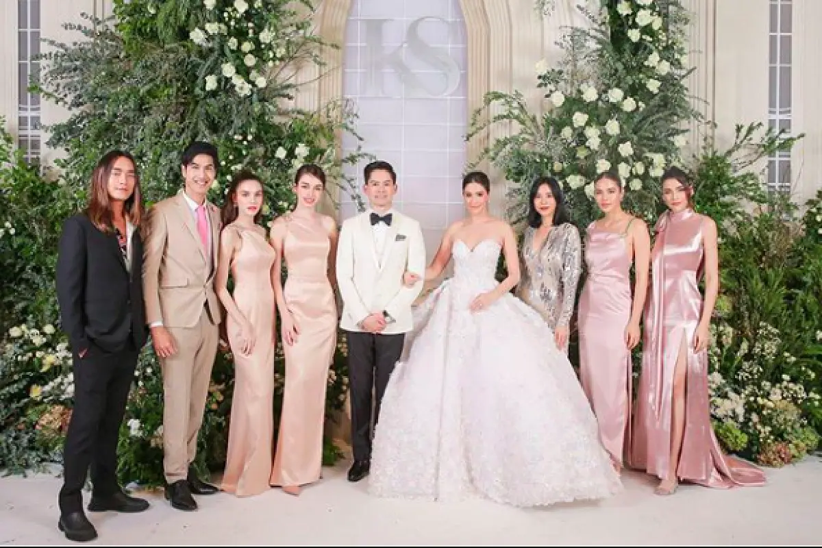 ส่องภาพเหล่าคนดัง-คนบันเทิงจากทุกแวดวงร่วมงานวิวาห์ “กรณ์-ศรีริต้า”