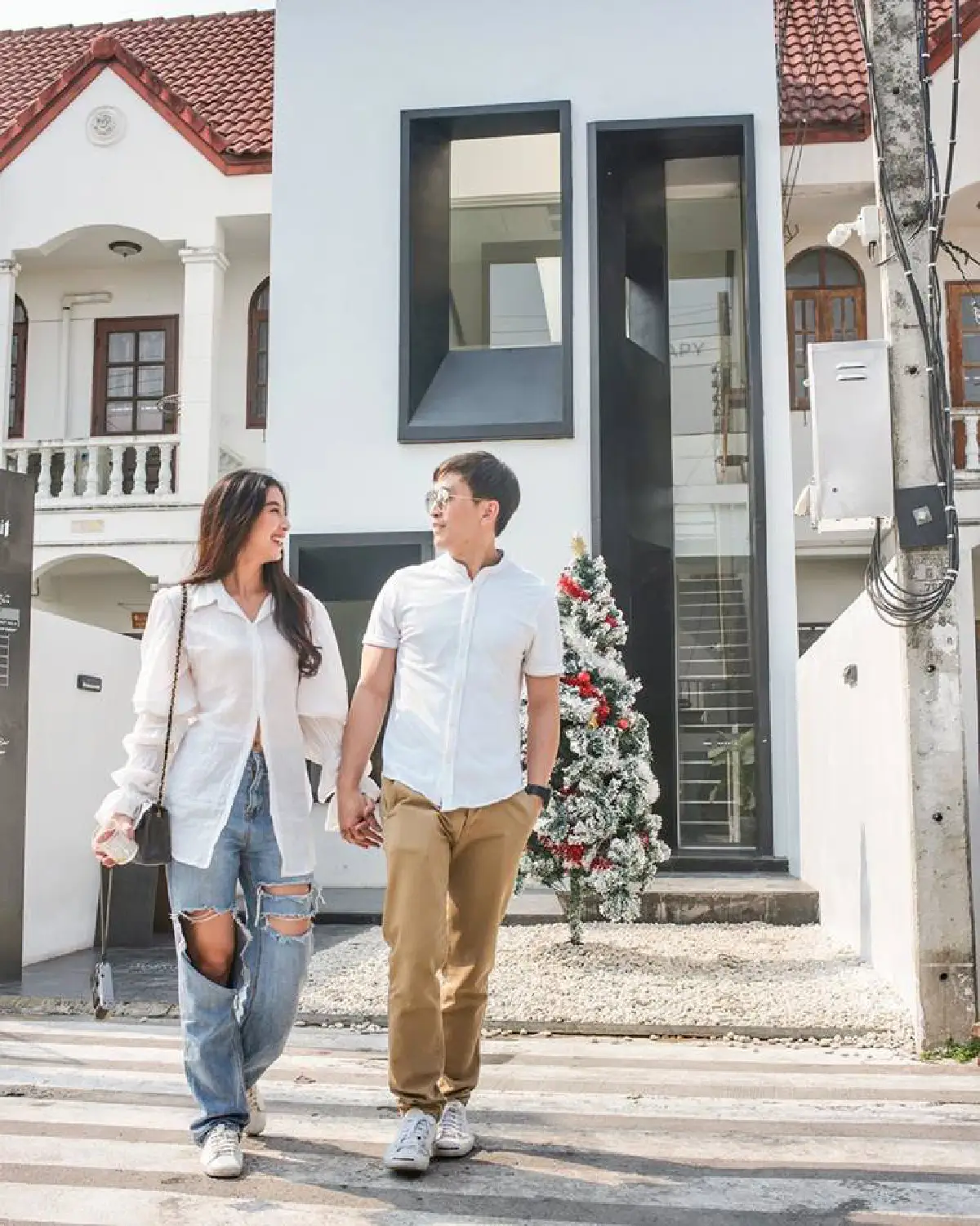 “มิ้นต์-ภูผา” สุดแฮปปี้! ดินเนอร์หวานฉลองวันครบรอบ 8 ปี 