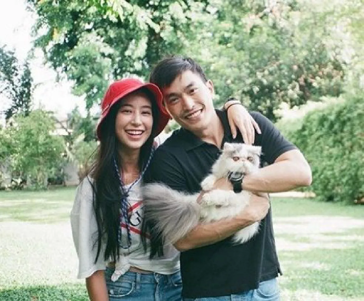 “มิ้นต์-ภูผา” สุดแฮปปี้! ดินเนอร์หวานฉลองวันครบรอบ 8 ปี 