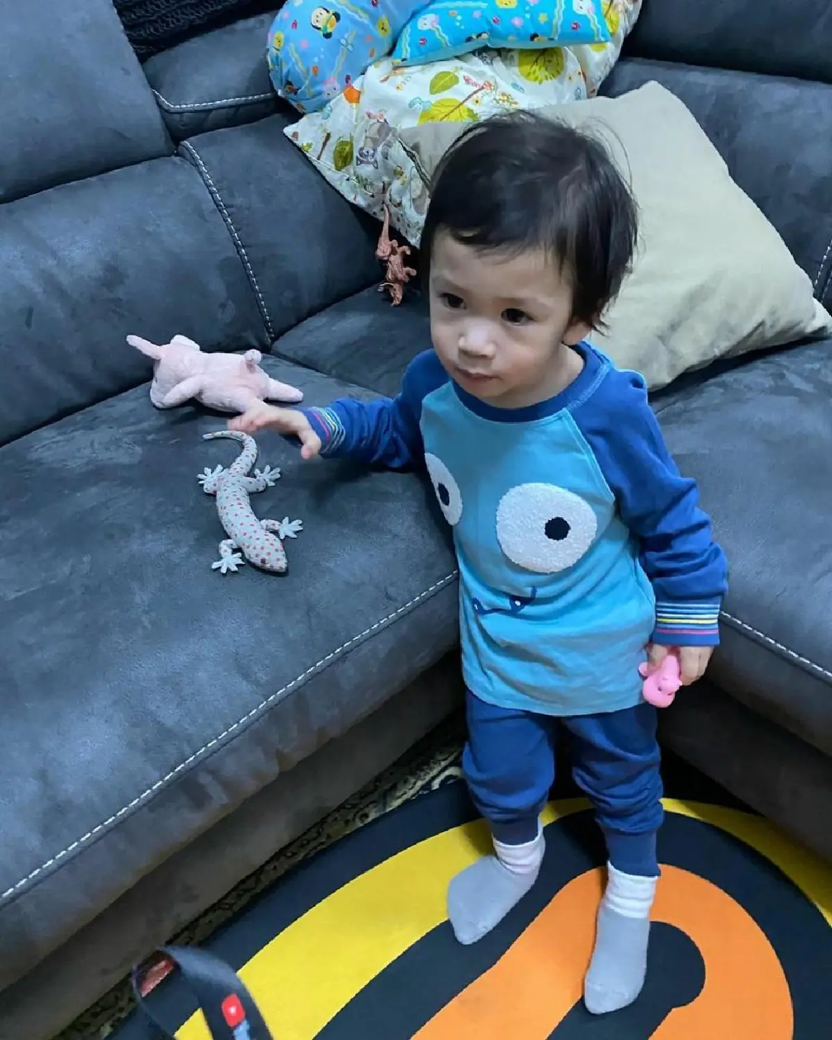 เอ็นดูหนักมาก! "น้องโพธิ์" ติดตุ๊กแกขนาดที่ว่าพกไปด้วยทุกที่