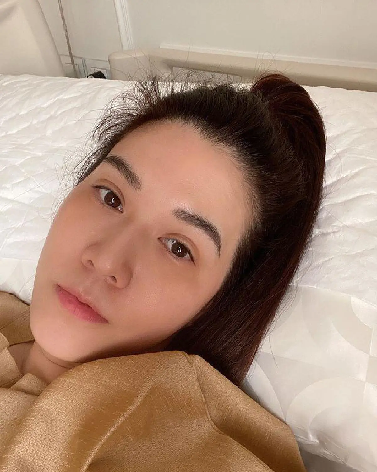 "แม่เมย์" อัปเดตการผ่าตัดซีสต์ที่รังไข่ กำลังใจดี "น้องมายู" เฝ้าไม่ห่าง