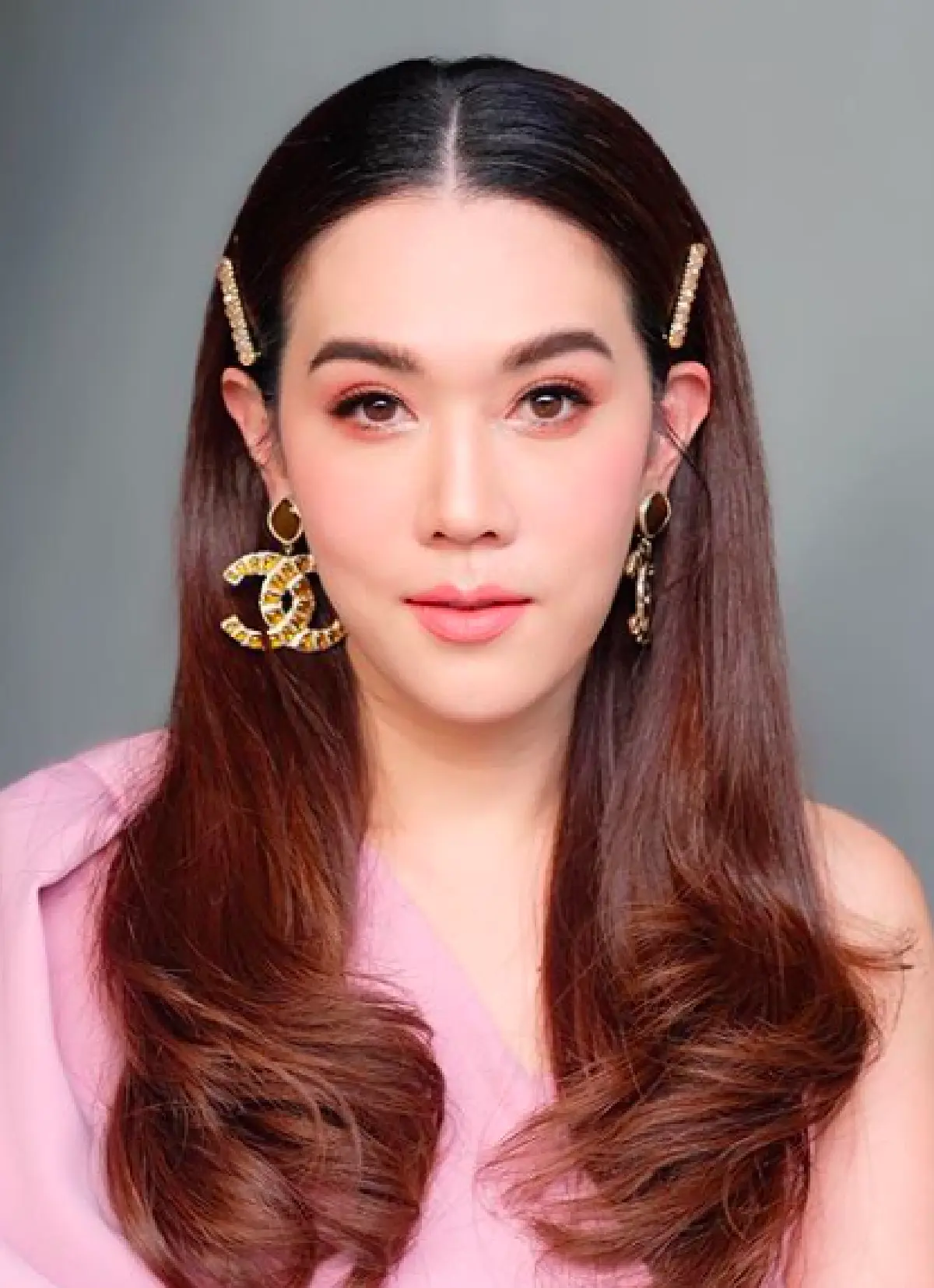 "แม่เมย์" อัปเดตการผ่าตัดซีสต์ที่รังไข่ กำลังใจดี "น้องมายู" เฝ้าไม่ห่าง