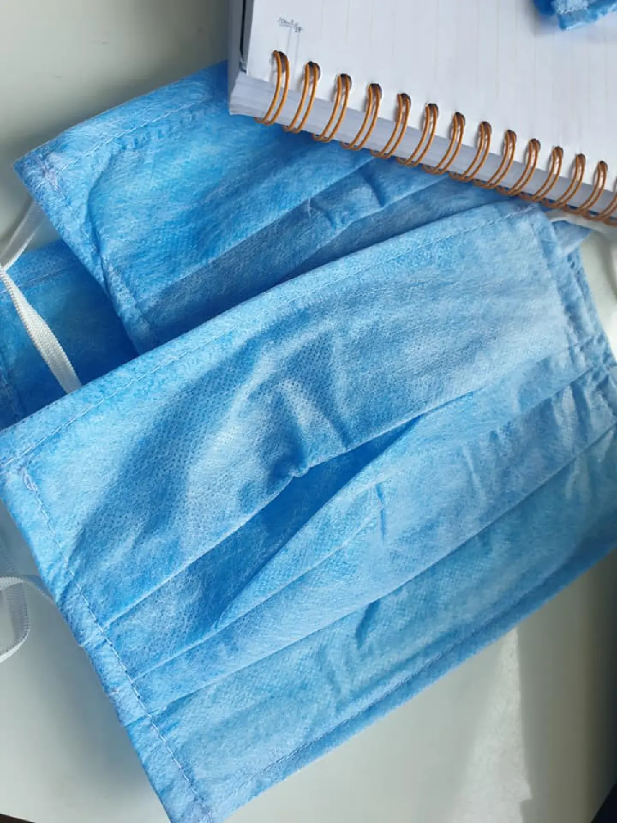 นักวิชาการเผยผลตรวจ "หน้ากากนักการเมืองดัง" มีกลิ่นฉุน-บาง-แตกยุ่ยง่าย