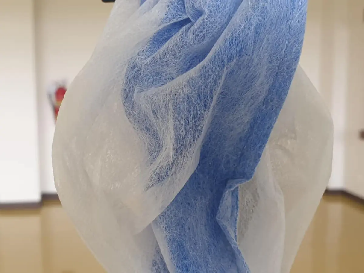 นักวิชาการเผยผลตรวจ "หน้ากากนักการเมืองดัง" มีกลิ่นฉุน-บาง-แตกยุ่ยง่าย