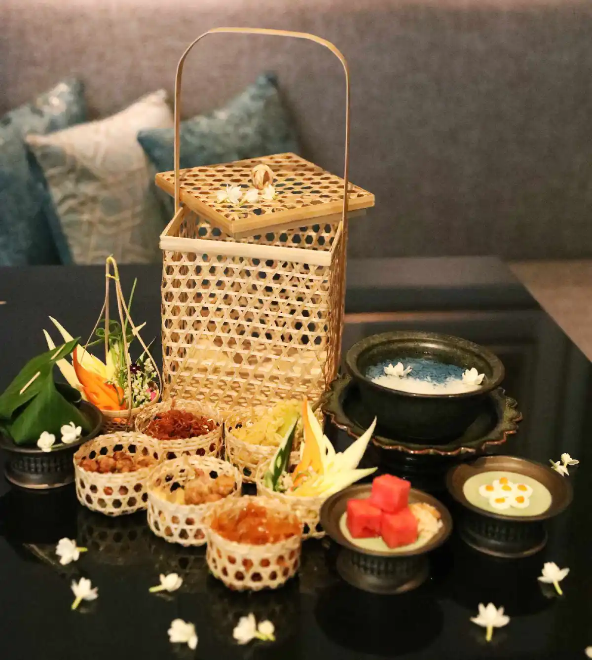 ชิมข้าวแช่ออร์แกนิค ดับองศาร้อนด้วยเมนูไทยชาววัง ณ ห้องอาหารเดอะเฮาส์ ออฟ สมูท เคอร์รี่