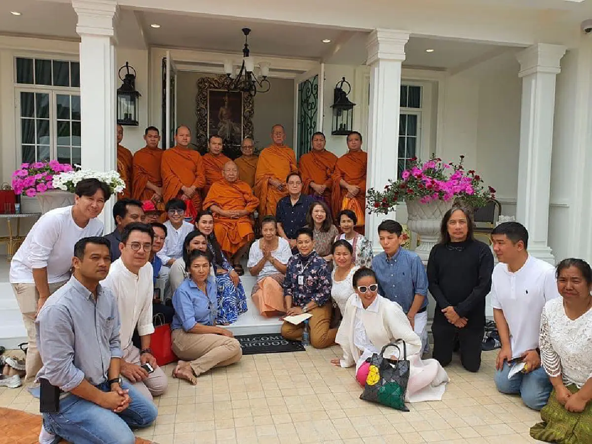 “ใหม่ เจริญปุระ” ถือฤกษ์ดีทำบุญบวงสรวงพระพิฆเนศ พร้อมทำบุญขึ้นบ้านใหม่หลังใหญ่