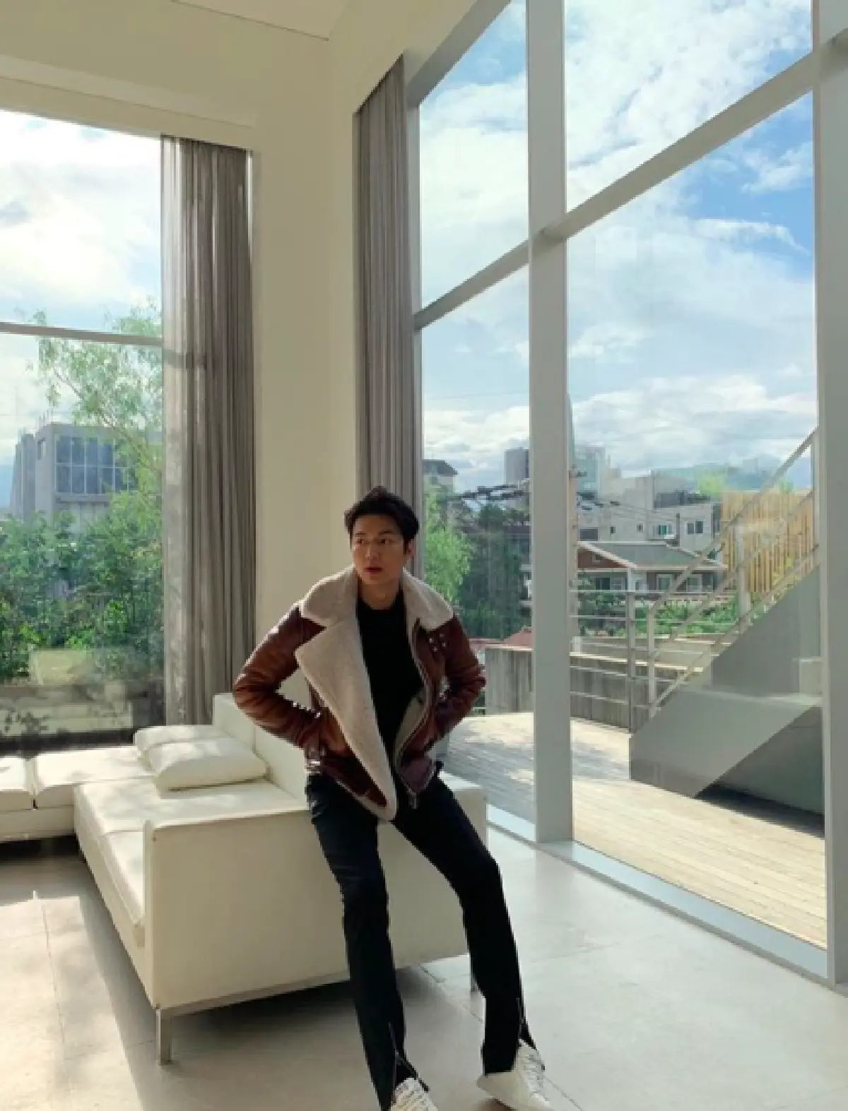 “Lee Min Ho” บริจาคเงินกว่า 7 ล้านบาท เพื่อช่วยเหลือวิกฤติไวรัส  Covid-19