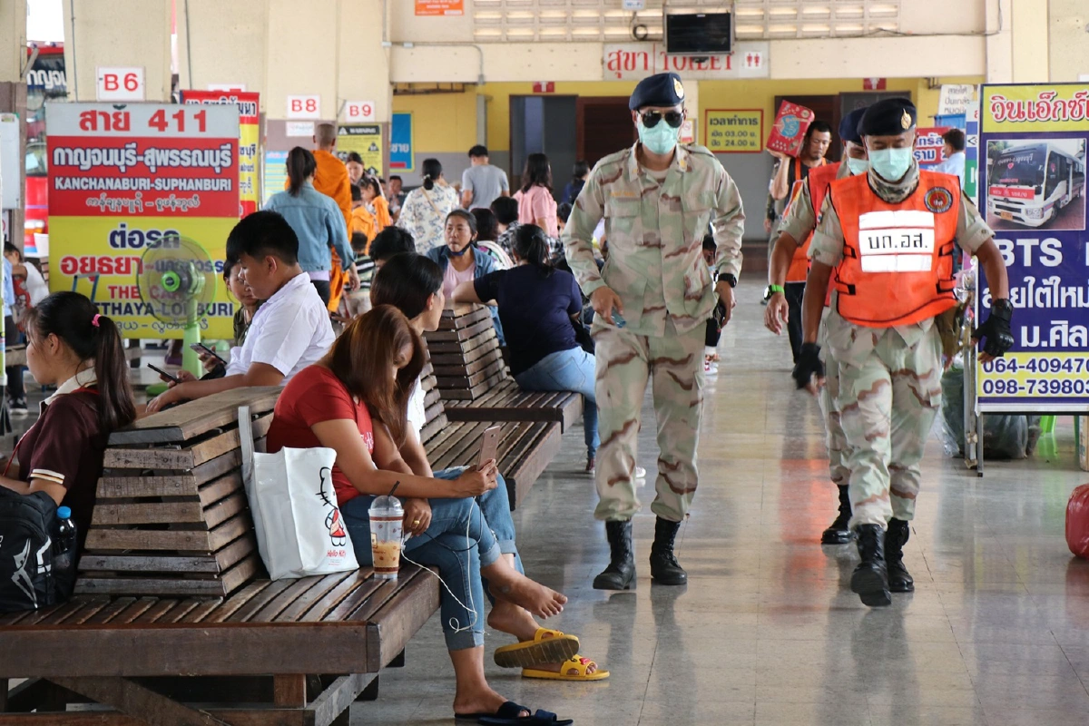 กาญจน์ตั้งจุดคัดกรองบขส.คุมเข้มป้องกันแพร่ระบาดโควิด-19