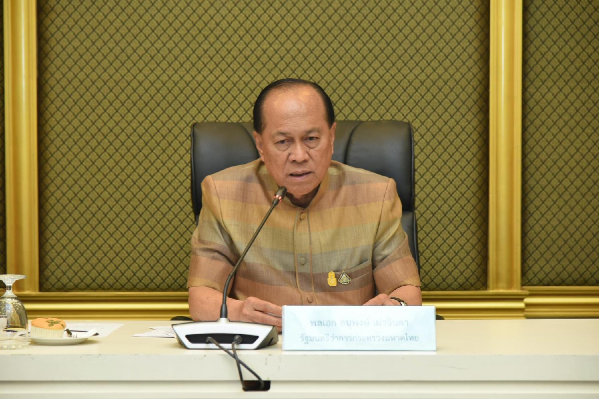 "บิ๊กป๊อก"สั่งผู้ว่าฯทุกจังหวัดหาพื้นที่กักตัว"ผีน้อย"ช่วงควบคุมโรค "บิ๊กป๊อก"สั่งผู้ว่าฯทุกจังหวัดหาพื้นที่กักตัว"ผีน้อย"ช่วงควบคุมโรค