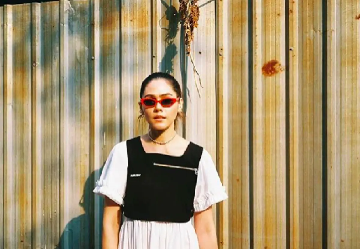 เจ้าแม่สตรีทตัวจริง "ชมพู่ อารยา" กับโลเคชั่นภ่ายภาพแบบชิวๆ 