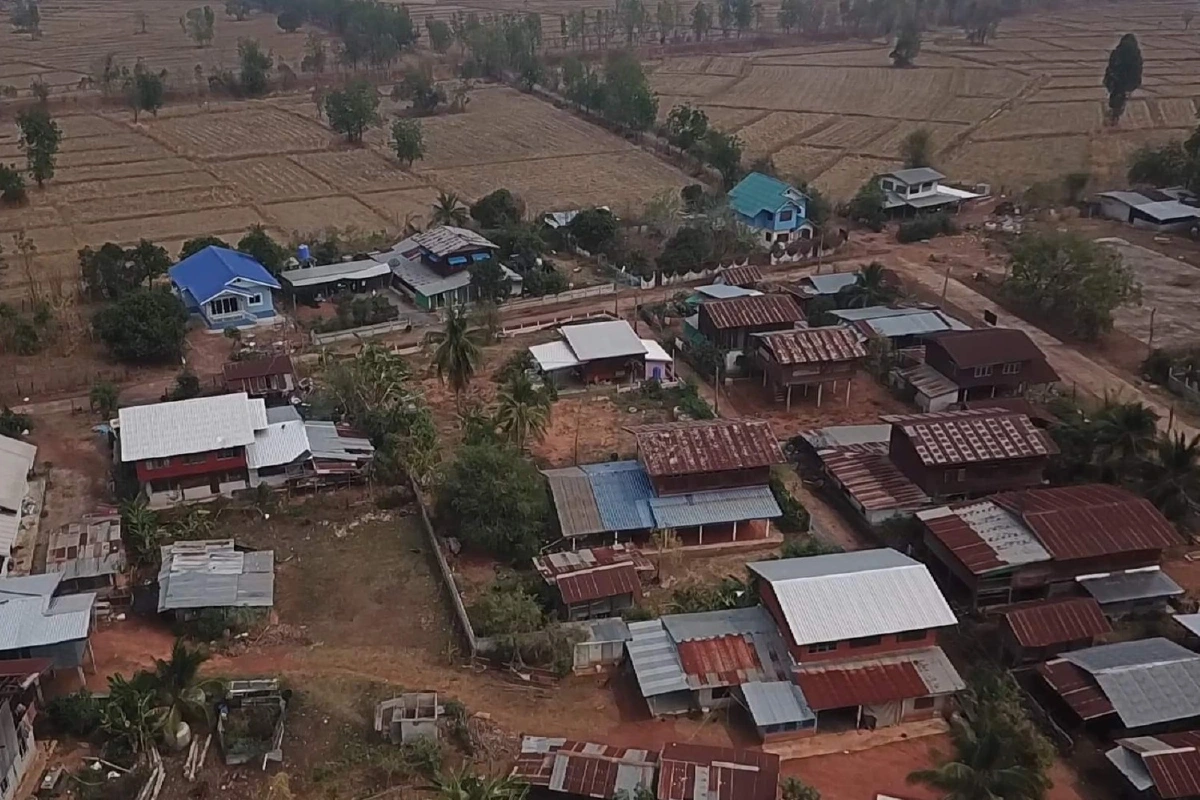 พายุฤดูร้อนถล่มขอนแก่น หลังคาปลิวว่อนเสียหายเกือบ50หลังคาเรือน