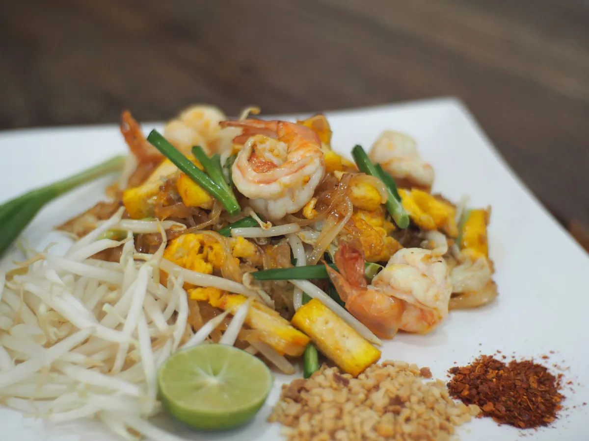 Camelot ชูเมนูรสชาติไทย ให้ตัวเลือกหลากหลายด้วยเมนูฟิวชั่นสไตล์โฮมเมด