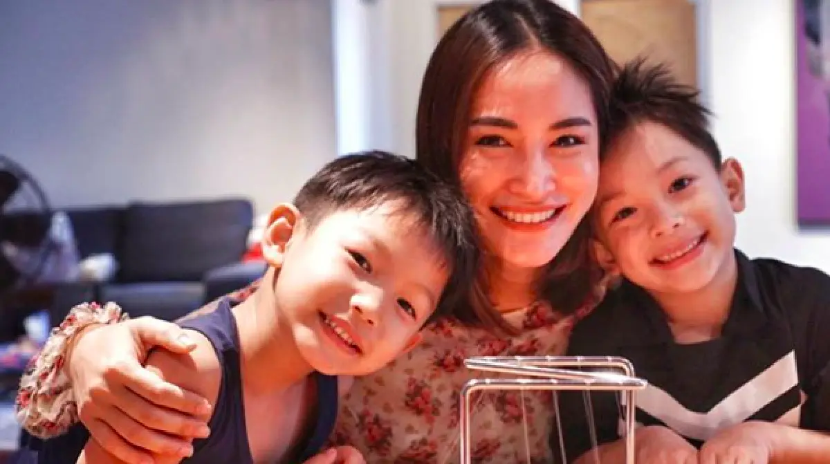 “พลอย พลอยพรรณ" ร่ายยาวความในใจ “รังเกียจแม่ไม่ว่า แต่อย่าตามไปรังเกียจลูก”