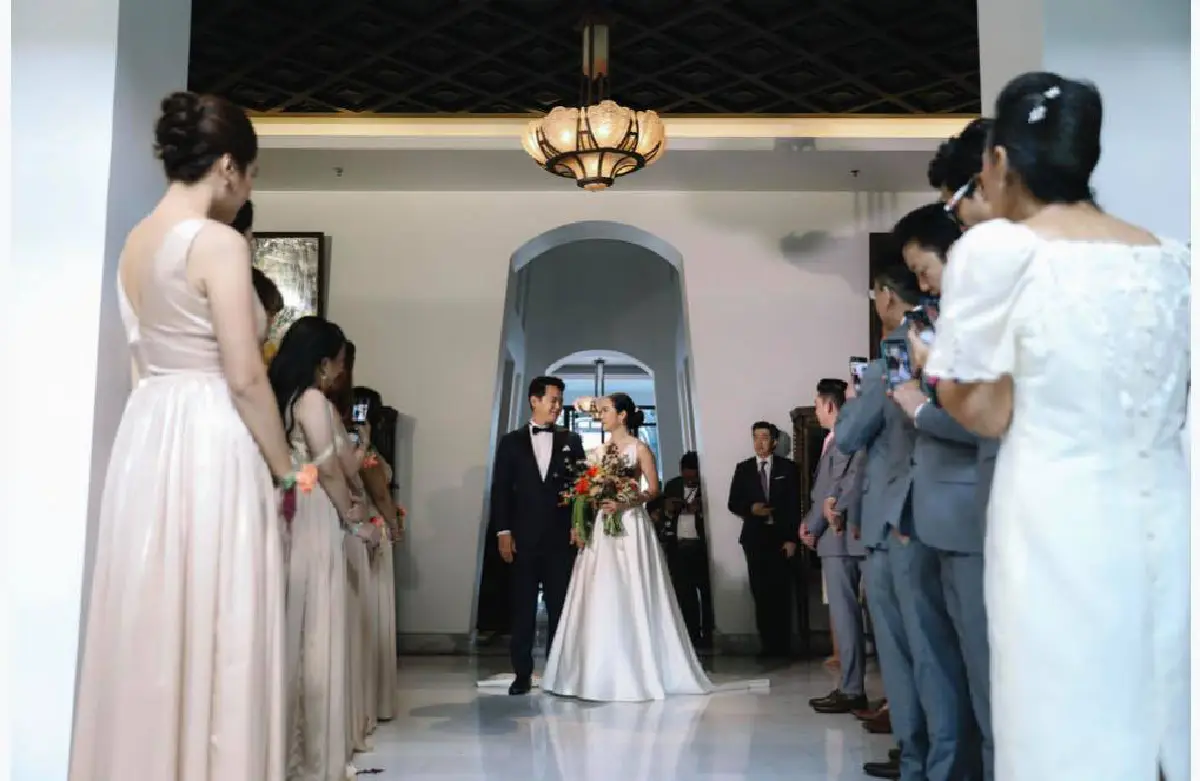 ซูมดีเทลชุดเจ้าสาวของ วีเจจ๋า-ณัฐฐาวีรนุช สวยเรียบง่ายในวันสำคัญ