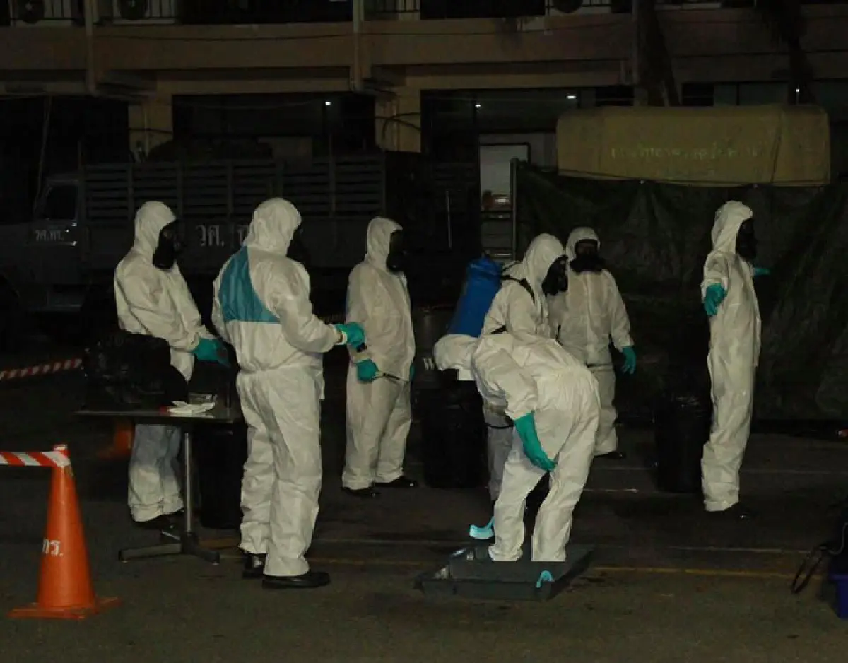 แรงงานไทยจากเกาหลีชุดแรกเข้าเฝ้าดูอาการที่สัตหีบแล้ว