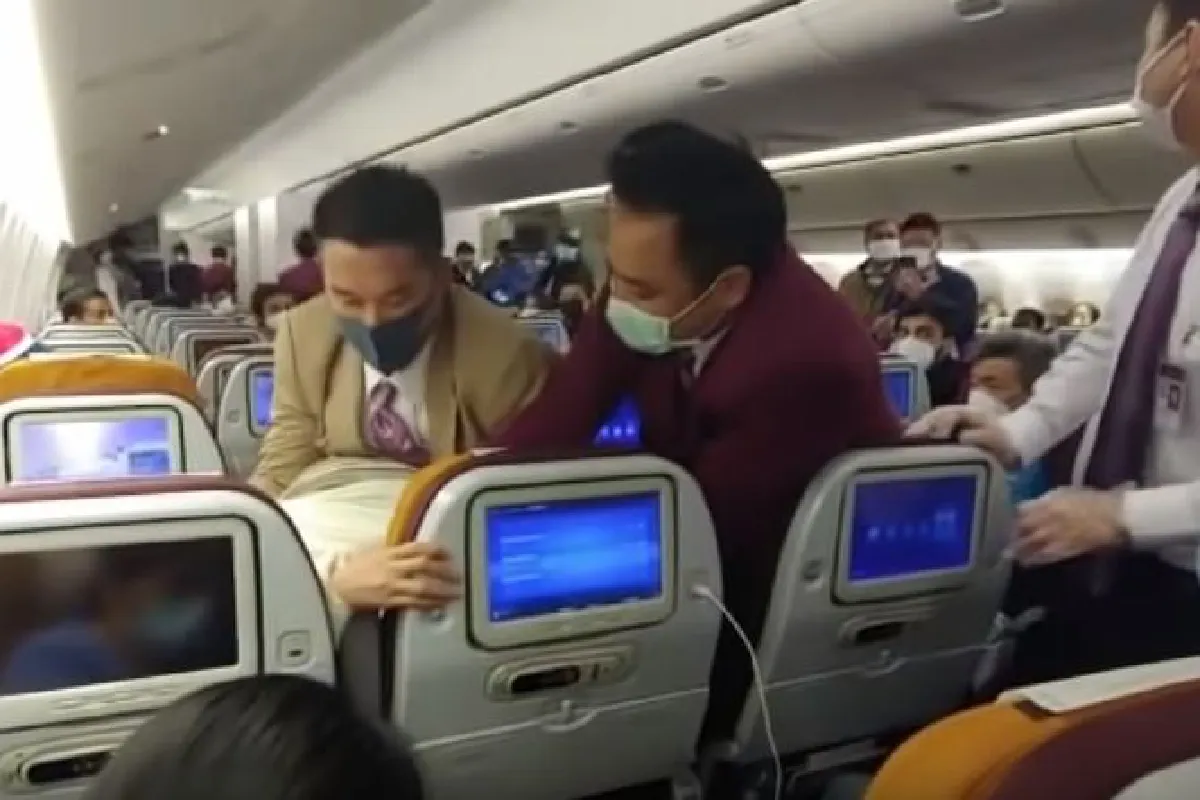 ผู้โดยสารจีนคลั่ง ไอใส่แอร์บินไทย เหตุไม่พอใจเครื่องจอดนานรอฆ่าเชื้อ