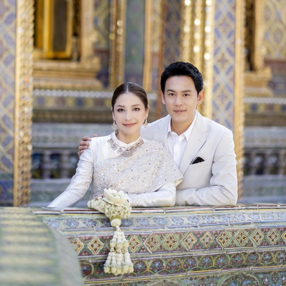 “ฟลุค-นาตาลี” อัปเดตภาพพรีเวดดิ้งเซตใหม่ในชุดบ่าวสาวหล่อ-สวยสมกัน 