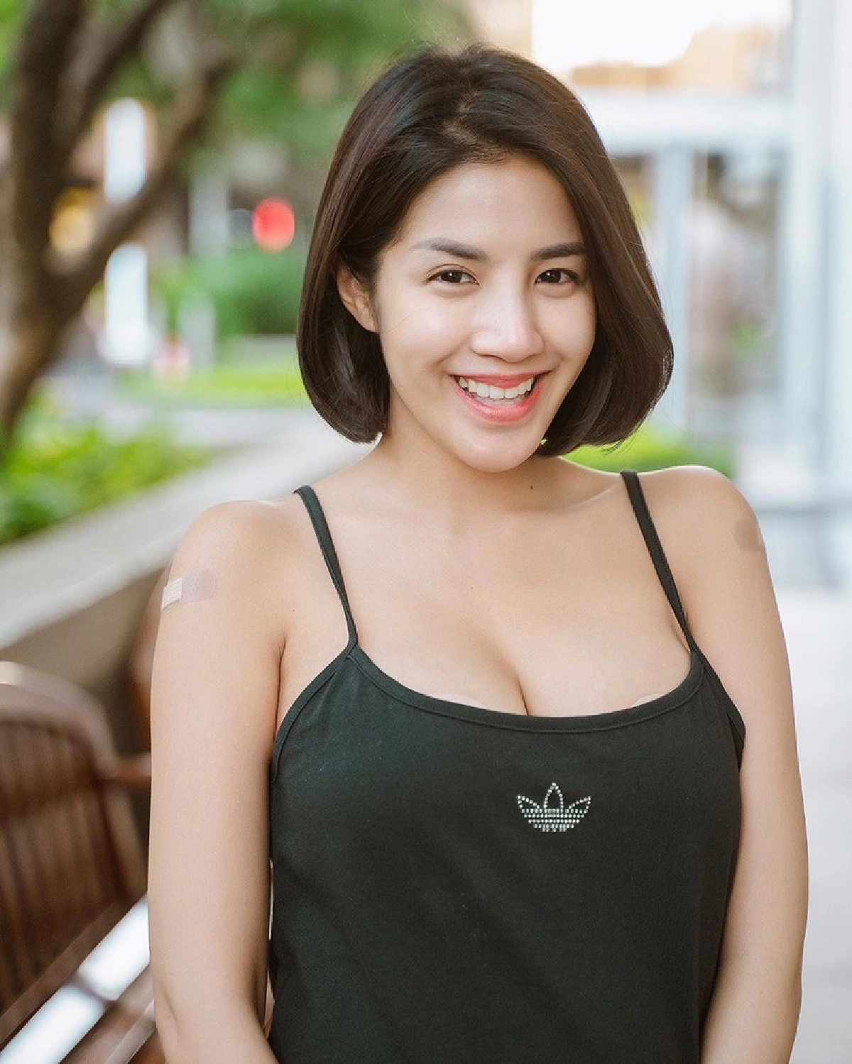 “ใบเตย” เผยลุคใหม่ผมสั้นรับหน้าร้อน แต่เจอสามี “ดีเจแมน” เมนต์ไม่ถูกใจ