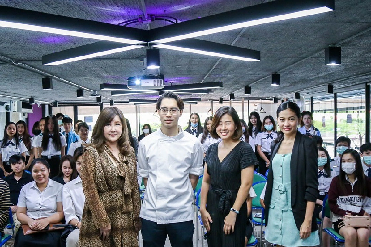 เปิดรายได้ที่น่าทึ่งอาชีพ Food Designer ทำเงินหลักหมื่นต่อวัน