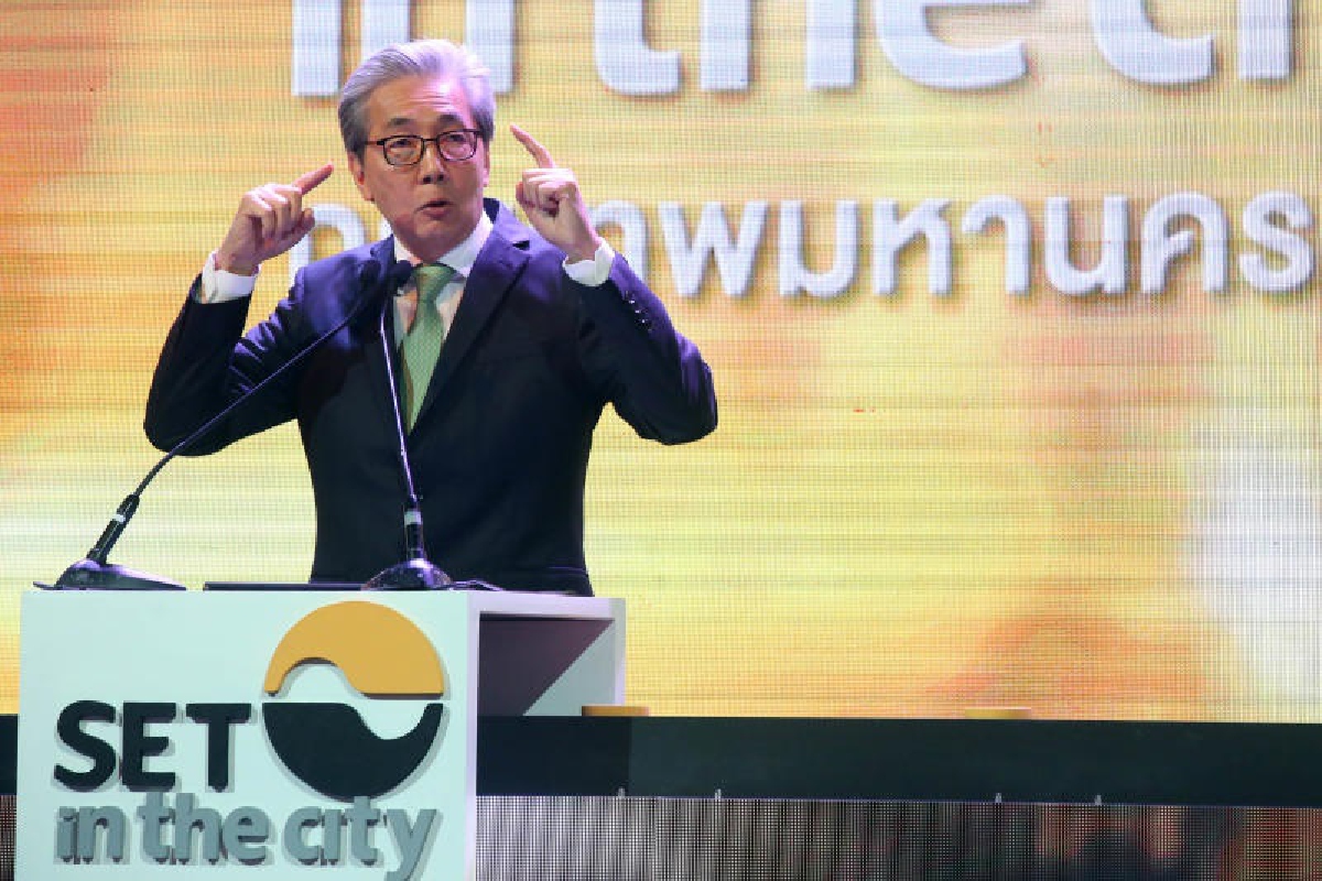 สมคิดสั่งด่วนคลังตั้งกองทุนพยุงหุ้นทรุดหนัก สมคิดสั่งด่วนคลังตั้งกองทุนพยุงหุ้นทรุดหนัก