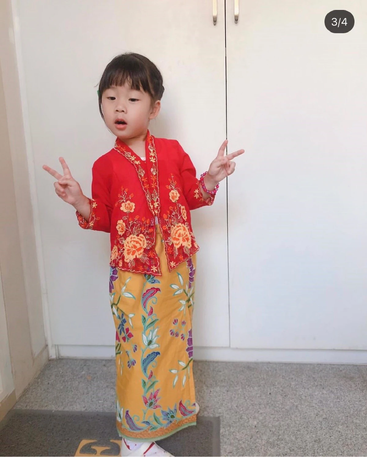 น้องเป่าเปา ตื่นเช้ามาแต่งสวย! เป็นสาวมาเลเซียไปร่วมงานวันนานาชาติ