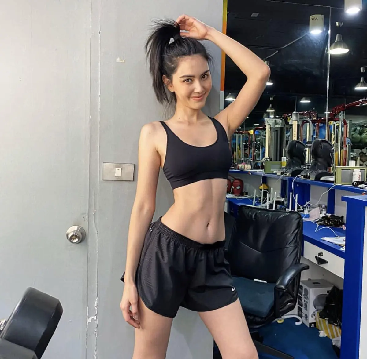 กินข้าวบ้างไหม? ใหม่ ดาวิกา อวดหุ่นบางร่างน้อยในวันเหงาๆกักตัวอยู่บ้าน 