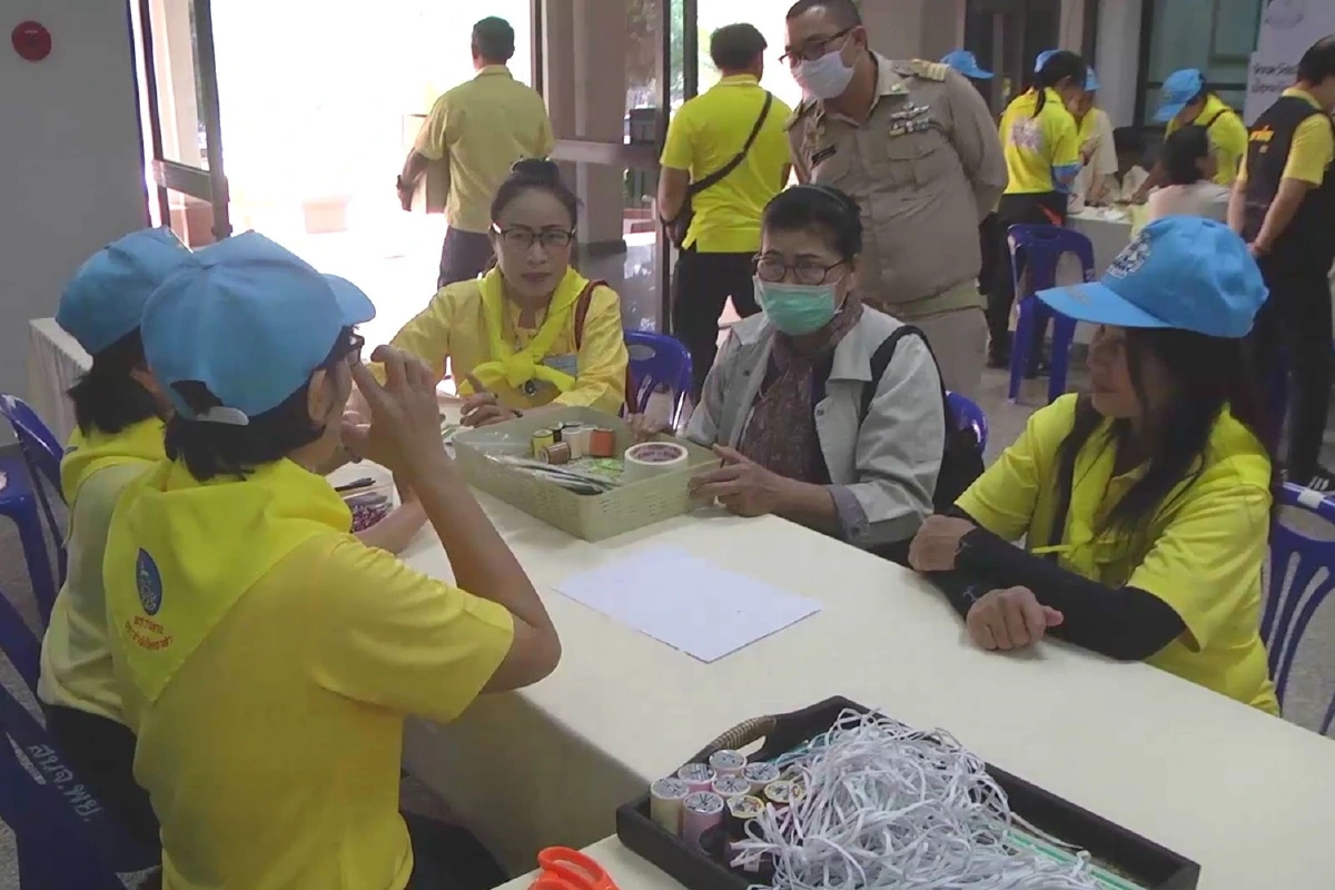 แรงงานไทยกลับจากเกาหลีรายงานตัวสสจ.พะเยา38คน ไม่พบติดเชื้อโควิด-19