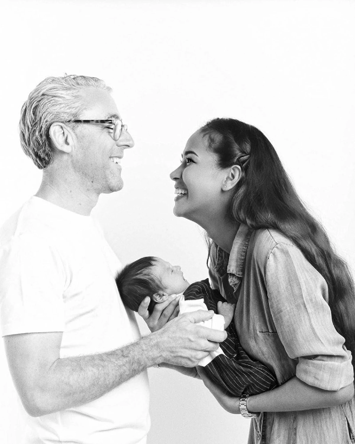 “เมญ่า” เผยแยกกันอยู่กับสามี “ฟิลิป” ไม่มีมือที่สาม ให้โอกาสสามี