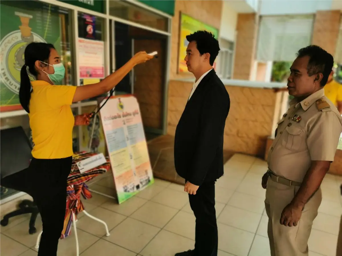 ประเดิมปิดถนนคนเดินเซราะกราวเด้งรับมาตรการปิดเมืองป้องกันโควิด-19 ระบาด