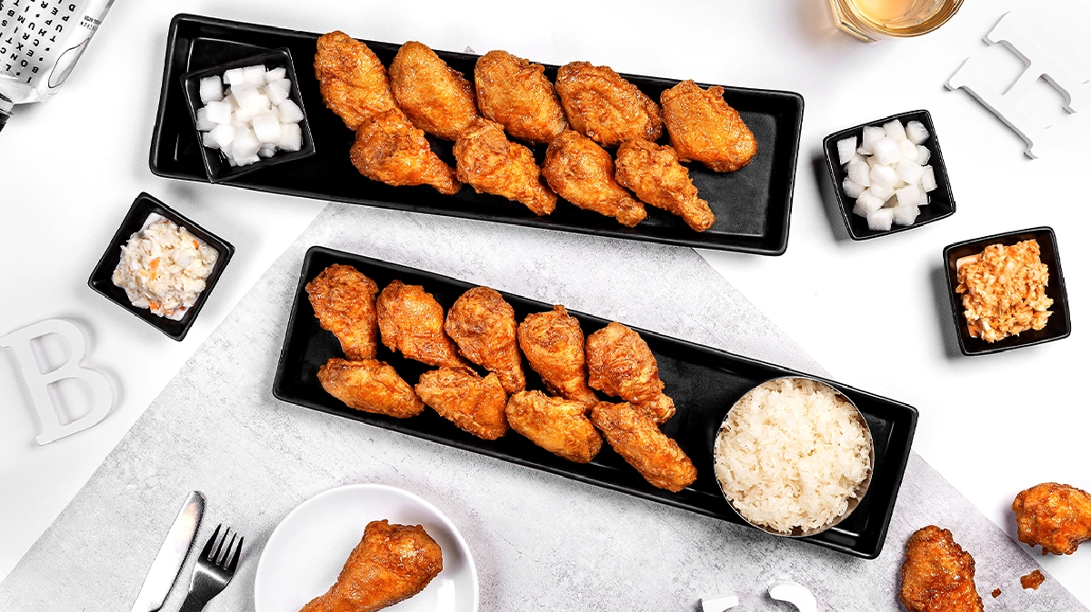 รวมมิตร 17 ร้านดัง กับสุดยอดเมนูที่น่าสั่งมานั่งกินที่บ้าน