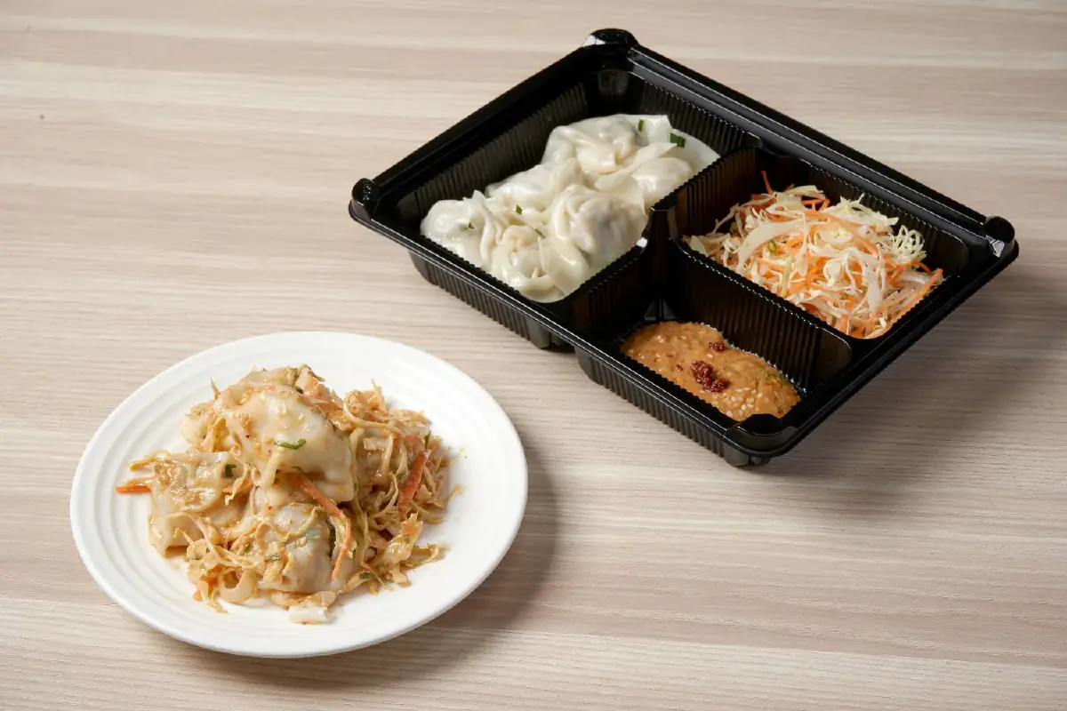 รวมมิตร 17 ร้านดัง กับสุดยอดเมนูที่น่าสั่งมานั่งกินที่บ้าน