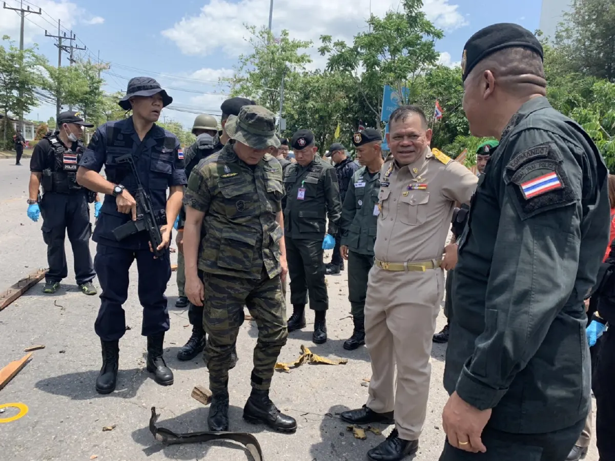 "บิ๊กแป๊ะ" รุดลงยะลาตรวจเหตุคาร์บอมบ์ สั่งเร่งหาตัวผู้ก่อเหตุ