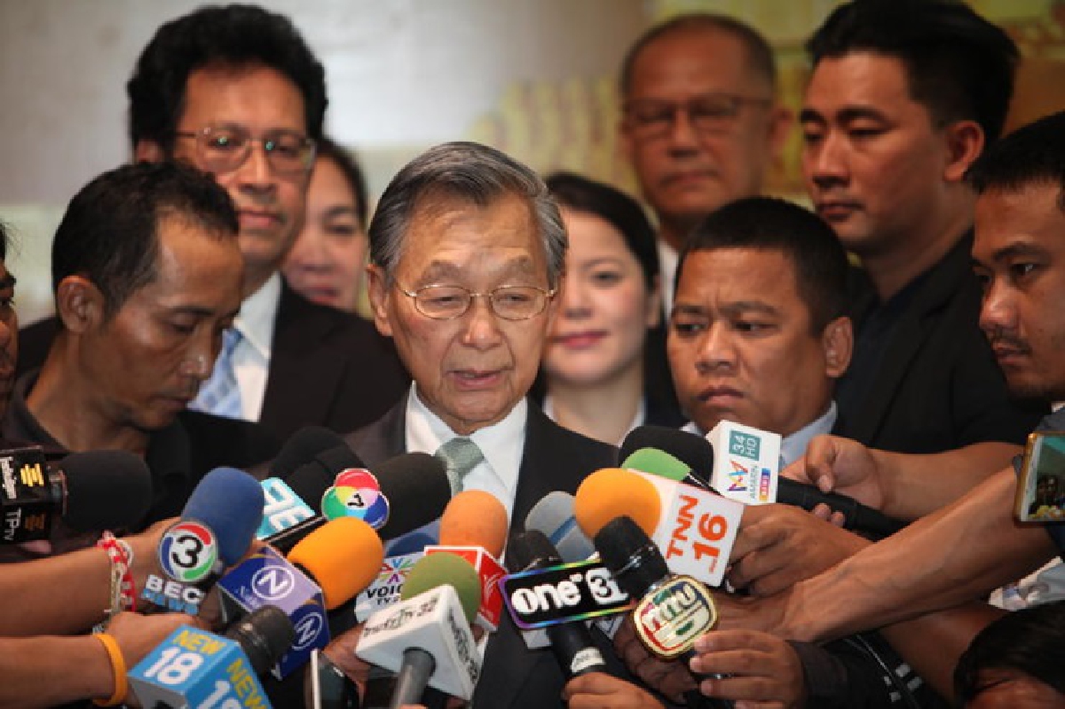 "ชวน"ขอรอดูสถานการณ์โควิด-19ก่อนเปิดประชุมสภาฯพ.ค.นี้ "ชวน"ขอรอดูสถานการณ์โควิด-19ก่อนเปิดประชุมสภาฯพ.ค.นี้