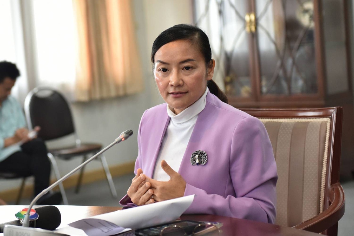 "มัลลิกา"แถลงยันไม่เกี่ยวข้องส่งออกหน้ากากอนามัย "มัลลิกา"แถลงยันไม่เกี่ยวข้องส่งออกหน้ากากอนามัย