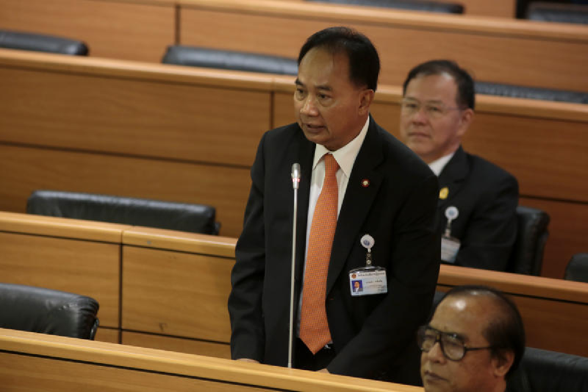 6 อดีตประธานรัฐสภายื่น"ชวน"เปิดสภาถกโควิดจี้รัฐบาลปิดประเทศ 6 อดีตประธานรัฐสภายื่น"ชวน"เปิดสภาถกโควิดจี้รัฐบาลปิดประเทศ