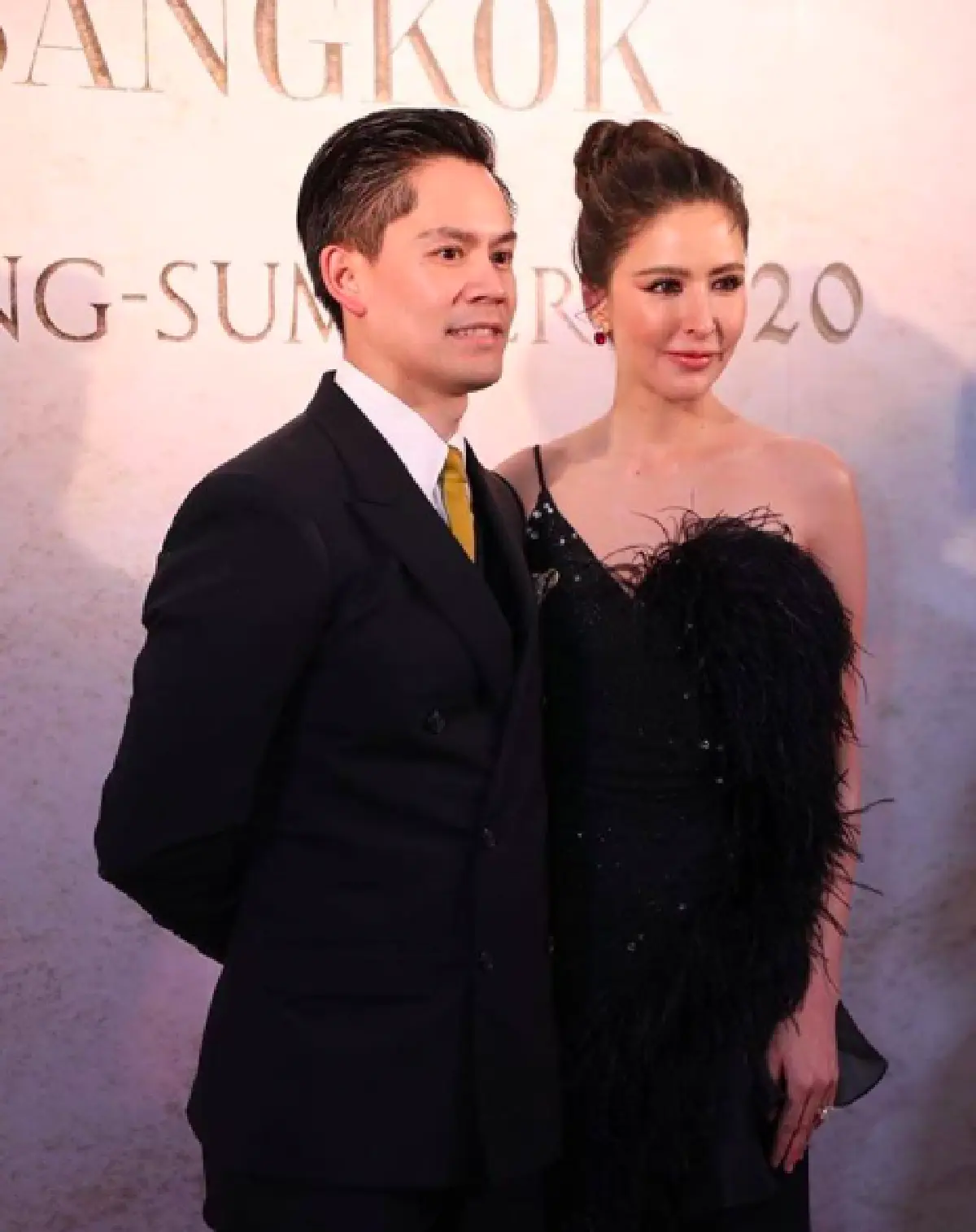 ต้องสวยขนาดนี้!? “กรณ์ ณรงค์เดช” แชร์ภาพภรรยา “ศรีริต้า” กำลังทำความสะอาดบ้าน