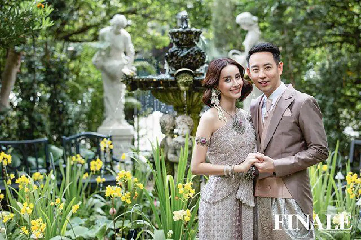 ไม่เลื่อนงานแต่ง! “น้ำฝน-อาร์ม" เผยภาพพรีเวดดิ้งสุดหวาน