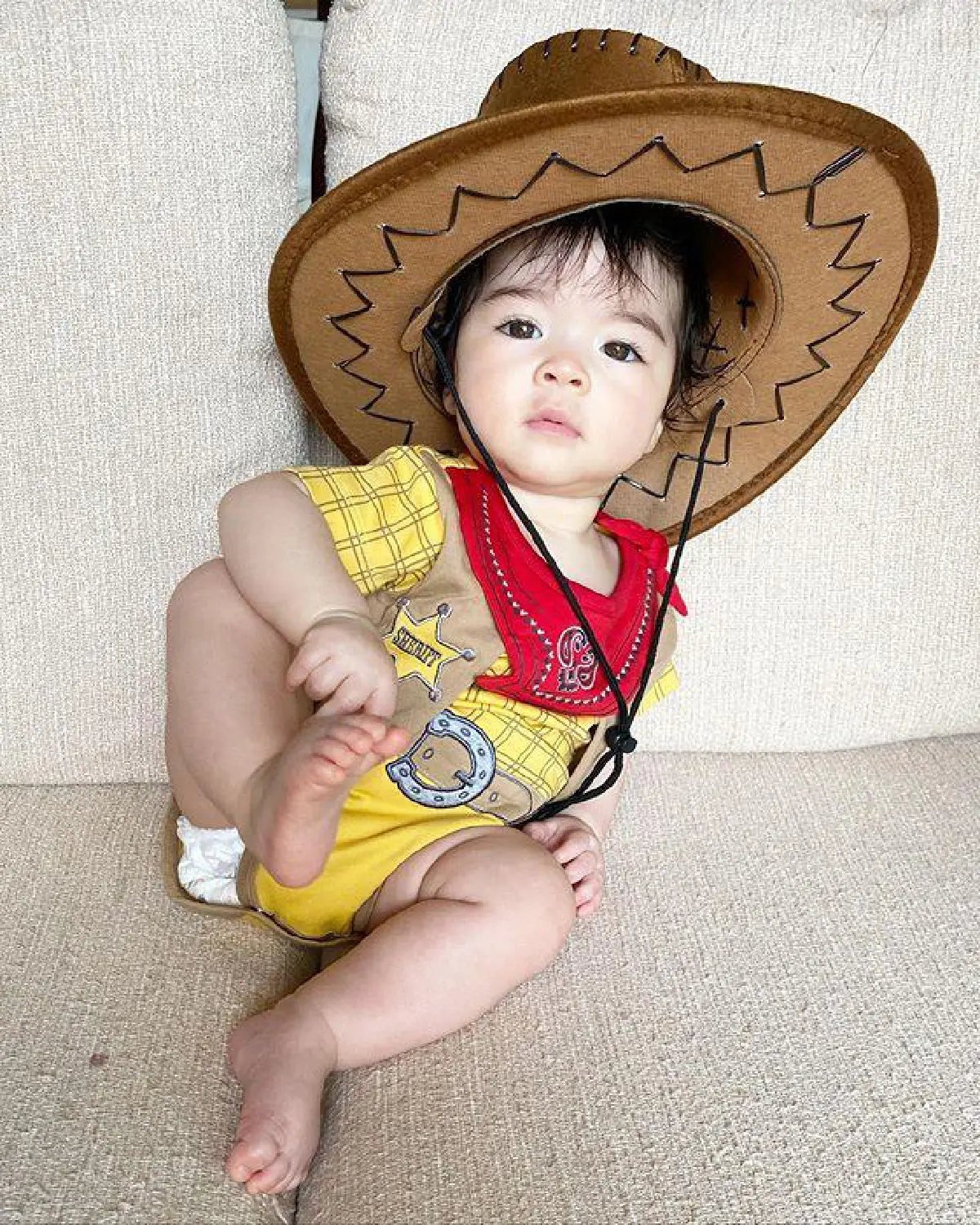 ลิเดีย เผยคลิปดีต่อใจ! ดีแลน-เดมี่ เล่นน้ำอยู่ที่บ้านกับคุณตาคุณยาย