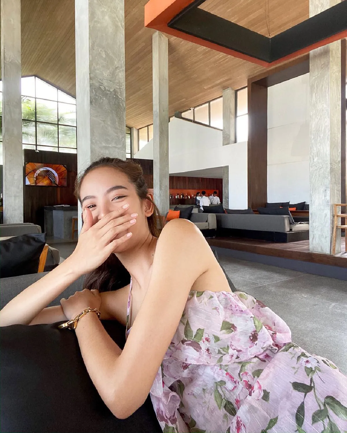 เห็นแล้วมีกำลังใจ! “ณิชา” จัดเต็มแจกความสดใสที่เกาะสมุย