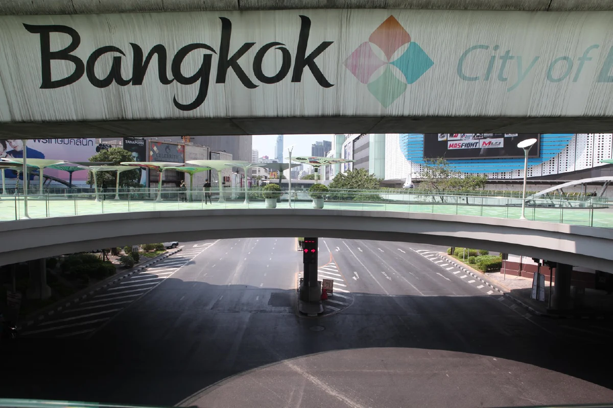 บรรยากาศเงียบเหงาใจกลางกรุงเทพฯในวันที่โควิด-19 ครองเมือง